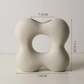 Krem Seramik Vazo - Dört Yapraklı Çiçek Tasarımı - 1