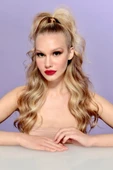 Permanent Matte Lipstick 05 Hot Red  Uzun Süre Kalıcı - 3