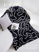 Kazayağı Desenli Örme Nordic Stil Koltuk Örtüsü - Siyah Fırça Desenli Örme Battaniye 130x220cm - 5