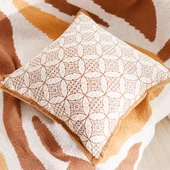 Retro Dokuma Yastık Kılıfı - Kahverengi Kenarlı Bereket Desenli Kare - 45x45cm - İç Dolgulu thumbnail 1