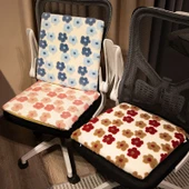 Sevimli Çiçekli Kuzu Yünü Minder - Mavi Çiçekli, 50cm thumbnail 8