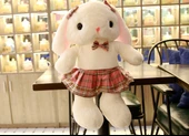 JK Tarzı Elbiseli Tavşan Peluş Oyuncak - Haki Tavşan - Pembe Elbise - 75cm - 4