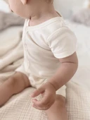 Naturaborn GOTS Organik Sertifikalı Yarım Kollu Şort Paçalı Bebek Tulum - 8