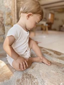 Naturaborn GOTS Organik Sertifikalı Kroşetalı Yarım Kollu Şort Paçalı Bebek Tulum thumbnail 8