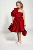 Kız Çocuk Göğsü İnci Taş İşlemeli Tek Omuz Şeffaf Askılı Eteği Kabarık Kırmızı Abiye thumbnail 2