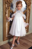 Kız Çocuk Omuzu Açık Yakası Taş İşlemeli Göğsü Fırfırlı İçi Astarlı Beyaz Abiye thumbnail 1
