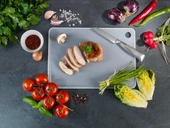 Saban Basic L Kesme Tahtası | Antibakteriyel, Kaymaz, Sulu Yemekler İçin Oluklu, Gıdaya Uygun 20,5 x 29 cm thumbnail 4