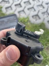 Byr Ford Fiesta MK7 MKVII - Hava Tedarik Kolu, Hava Tedarik Aktör Kolu (Plastik Aparattır!!!) 3D - 2