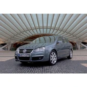 VW Jetta 5 2006-2011 Ön Cam Silecek Vida Kapağı 1J0955205A - 2