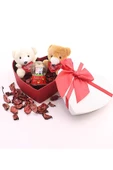 Dekoratif Sevgiliye Eşe Sürpriz Hediye Kalp Kutuda Mini Ayıcıklar ve Sevgililer Kar Küresi Seti thumbnail 1