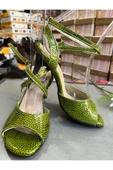 SUNA YAĞ YEŞİLİ SİYAH PETEK DESENLİ KELEBEK MODEL TANGO, DANS VE SALON ABİYE AYAKKABISI 8,5 CM TOPUK BOY thumbnail 1