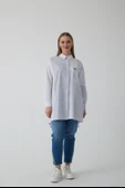 ÇİZGİ GARNİLİ TAŞLI GÖMLEK - 4