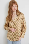Geometrik Desenli Saten Gömlek Bej thumbnail 1