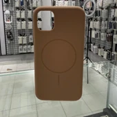 iPhone 11 MagSafe Yumuşak Silikon Kılıf – Lansman İçi Kadife Dokulu, Kablosuz Şarj Destekli Kahverengi - 1