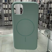 iPhone 11 MagSafe Yumuşak Silikon Kılıf – Lansman İçi Kadife Dokulu, Kablosuz Şarj Destekli Açık Yeşil - 1