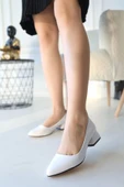 Desniy Beyaz Cilt Topuklu Ayakkabı thumbnail 1