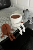 Kahve Temalı Biblo Seti 3 Adet – Moka Pot, Kahve Çekirdeği Ve Fincan Masaüstü Süs - 1