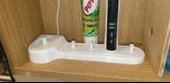 Oral-B Elektrikli Diş Fırçası Standı, Entegre Şarj Cihazı ile 4 konumlu T3505890 - 1