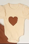 Kalpli Çıtçıtlı  3'lü Kız Bebek Takımı Fırfır Detaylı Krem & kahve - 3