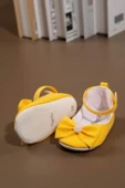 Fiyonklu Kız Bebek Babet Ayakkabı İnci Detaylı Cırt Cırtlı Sarı thumbnail 4