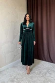 Zümrüt Göğüs Altı Taşlı Elbise - 1