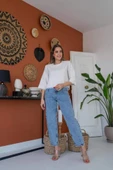 Beyaz Püskül Detaylı Bluz - 2