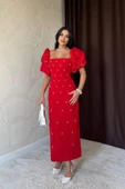 Kırmızı İşlemeli Kolu Garnili Elbise - 1