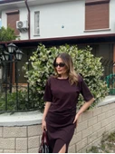 Kısa Kollu Uzun Yandan Yırtmaçlı Elbise - Kahverengi - 1