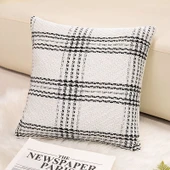 Havlu Nakışlı Yastık - Beyaz Kareli - 45cm - 1