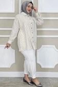 KADIN ÇİZGİLİ BROŞ DETAYLI TESETTÜR GÖMLEK thumbnail 3
