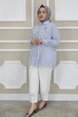 KADIN ÇİZGİLİ BROŞ DETAYLI TESETTÜR GÖMLEK thumbnail 4