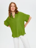 Faik Sönmez Kendinden Nervürlü Volanlı Kısa Kol Bluz 25YUS25BLZ021 thumbnail 2