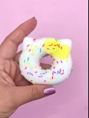 Fiyonklu Donut Taba Squishy Kedi Pati Sıkma 7 cm Pullu Pati Sukuşi - Sarı thumbnail 1