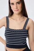 Peraluna Florence, Çizgili, Geniş Askılı Kadın Pamuklu Triko Krop Üst - SİYAH / BEYAZ ÇİZGİLİ thumbnail 4