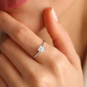 Beyaz Altın Tektaş Yüzük thumbnail 3