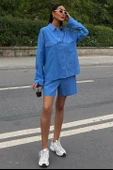 Gömlek Yakalı ve Uzun Kollu Desensiz Flamlı Keten Kadın Gömlek ve Şort Takımı (2 Parça ) MAVİ - 5