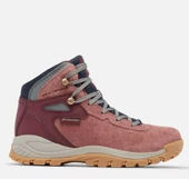 Columbia newton ridge BC kadın bot - 1