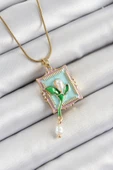 Zincir Turkuaz Sanatsal Portre Sallantılı İnci Detaylı Lale Model Gold Renk Kadın Kolye - EBJ250605W34545 thumbnail 1