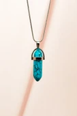 Firuze Doğal Taşı Zincirli El Yapımı Tasarımlı Kolye Uç: 3,5 cm Zincir: 20 cm Kutulu thumbnail 1