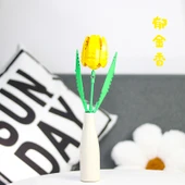 DIY Çiçek Yapı Blokları Buketi - Lale thumbnail 1