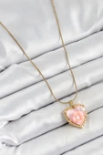 316L Çelik Zincir Pembe Sanatsal Portre İnci Detaylı Papatya Figürlü Kalp Model Gold Renk Kadın Kolye - TJ-BKO10271 - 2
