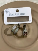 Gümüş Renk Özel Seri Minimal Tasarım Çelik Halka Küpe Çifti - Vida Tasarım Şık ve Parlak thumbnail 1