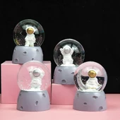 Mini Işıklı Astronot Kar Küresi - 1