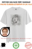 Kişiye Özel Karakalem Tişört - Fotoğraftan Baskılı Aile Portresi | %100 Pamuk Unisex Beyaz Tişört | Kadın Erkek Evcil Hayvan Tasarımlı Anlamlı Hediye v1 - 5