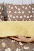 Rivaİstanbul Kahve Papatyalı Çift Kişilik Pamuklu Kapitone Pike & Çok Amaçlı Yatak Örtüsü - 5