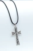 Kuru Kafalı Haç Gümüş Kaplama Deri İp Kolye thumbnail 1