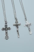 3'lü Hz İsa Haç Çarmıh Gümüş Kaplama Kolye Seti thumbnail 1