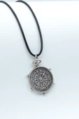 Pusula Gümüş Kaplama Deri İp Kolye thumbnail 1