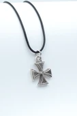 Gamalı Haç Gümüş Kaplama Deri İp Kolye thumbnail 1