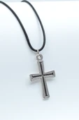 Haç Gümüş Kaplama Deri İp Kolye thumbnail 1